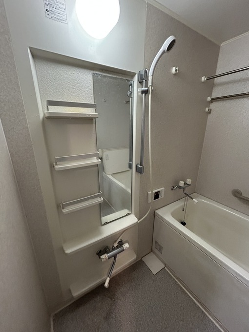 施工前 浴室 別角度