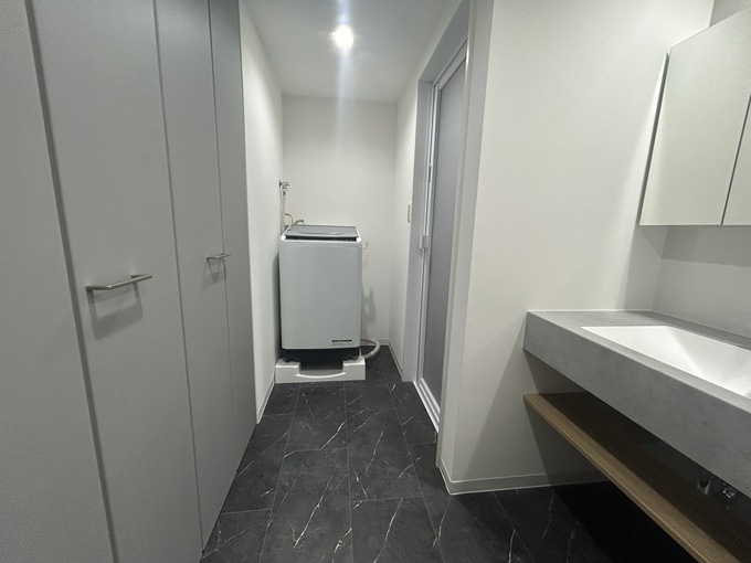 施工後 洗面所・洗濯機まわり