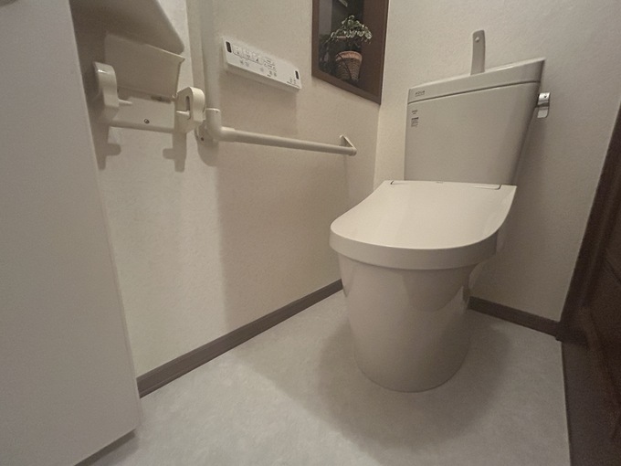 豊中市夕日丘 トイレリフォーム施工後 内装工事