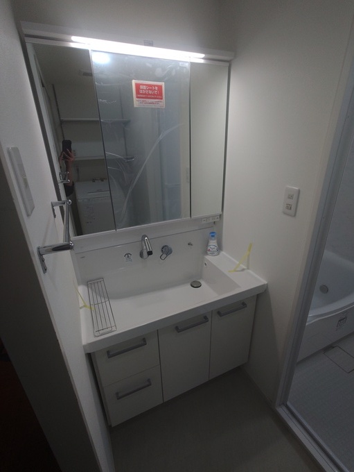 施工後 洗面化粧台 LIXILピアラ