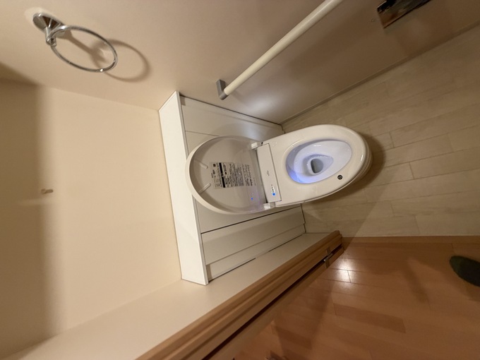 TOTOレストパルで高級感あるトイレ空間へ　西宮市マンションリフォーム