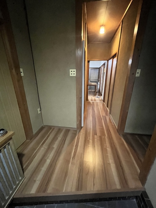 施工後廊下①