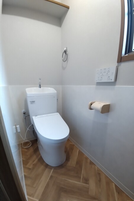 豊中市北桜塚 トイレリフォーム施工前