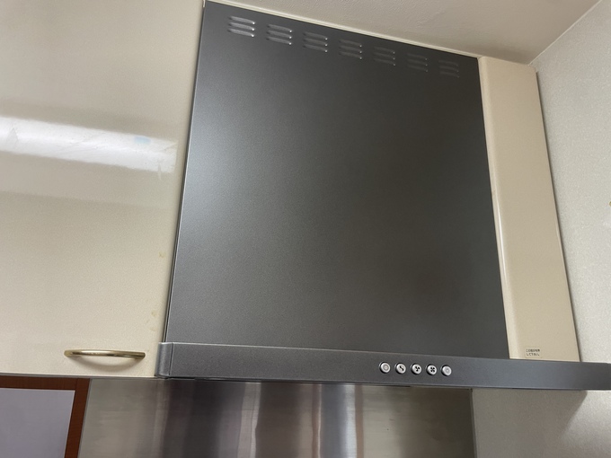 【施工後】クリナップ フラットスリムレンジフード メタルブラック