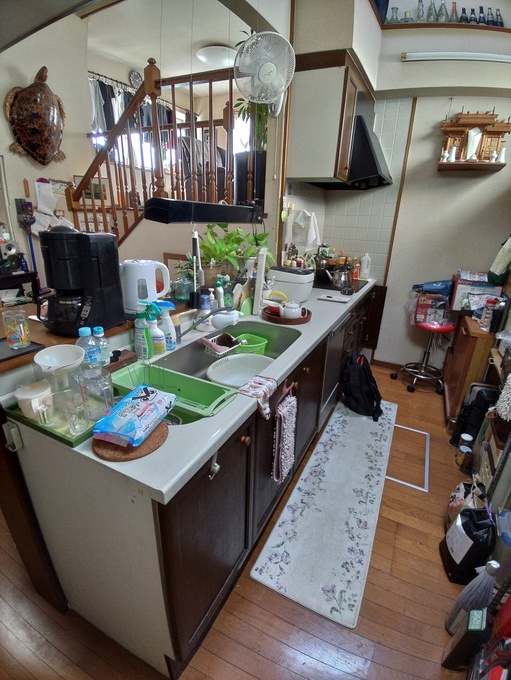 長年使用した既設キッチンの施工前