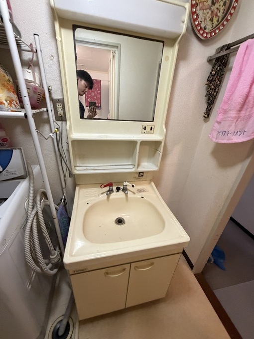 【施工前】長年使用した洗面化粧台