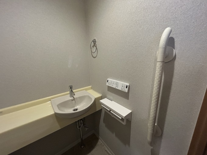 西宮市西宮浜マンション｜トイレ手洗い・内装リフォーム完成