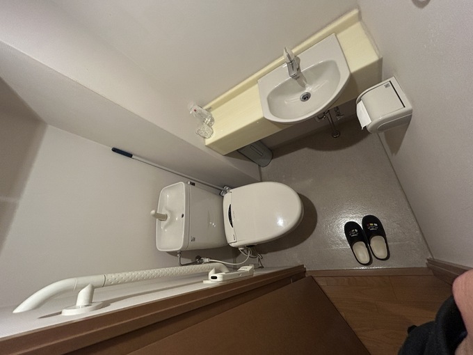 西宮市西宮浜マンション｜トイレリフォーム施工前