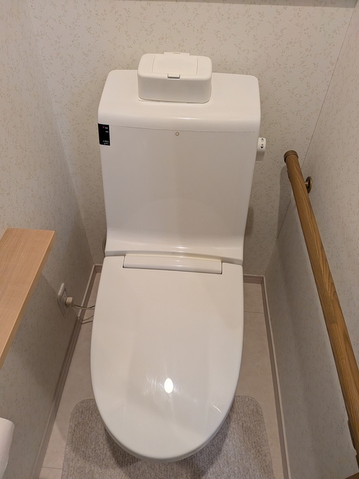 豊中市上新田 マンショントイレリフォーム施工前|INAXトイレ交換前