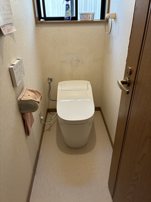 西宮市上甲子園 2階トイレリフォーム施工後｜Panasonicアラウーノ