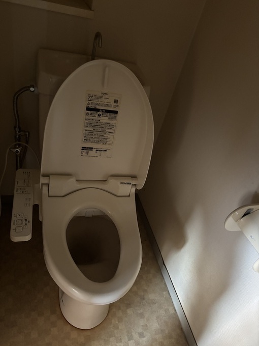 松本様邸トイレ前.jpeg