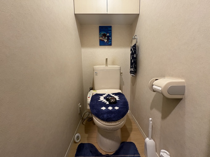 施工前｜交換前のトイレと内装