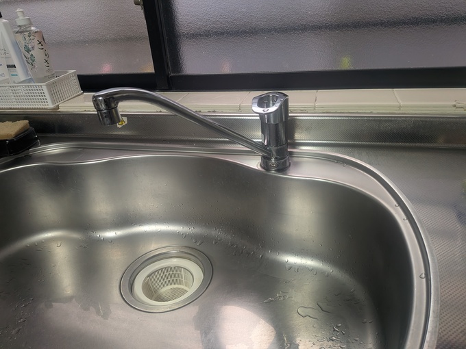西宮市 キッチン水栓交換前|既存のシングルレバー混合水栓