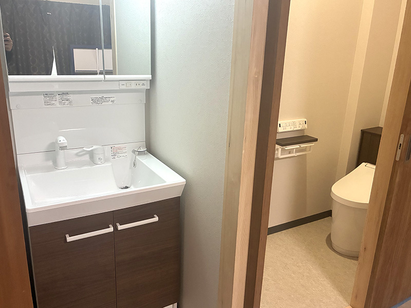 安芸高田市 K様邸-洗面リフォーム, トイレリフォーム, 内装リフォーム施工後01