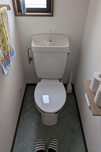 広島市西区 S様邸-トイレリフォーム施工前01