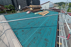 東海市 J様邸-外壁・屋根リフォーム施工中01