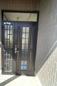 福井市 F様邸-玄関ドアリフォーム施工前01