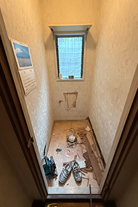 福岡市中央区 Z様邸-トイレリフォーム施工中01