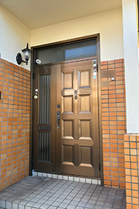 福山市 T様邸-玄関ドアリフォーム施工前01