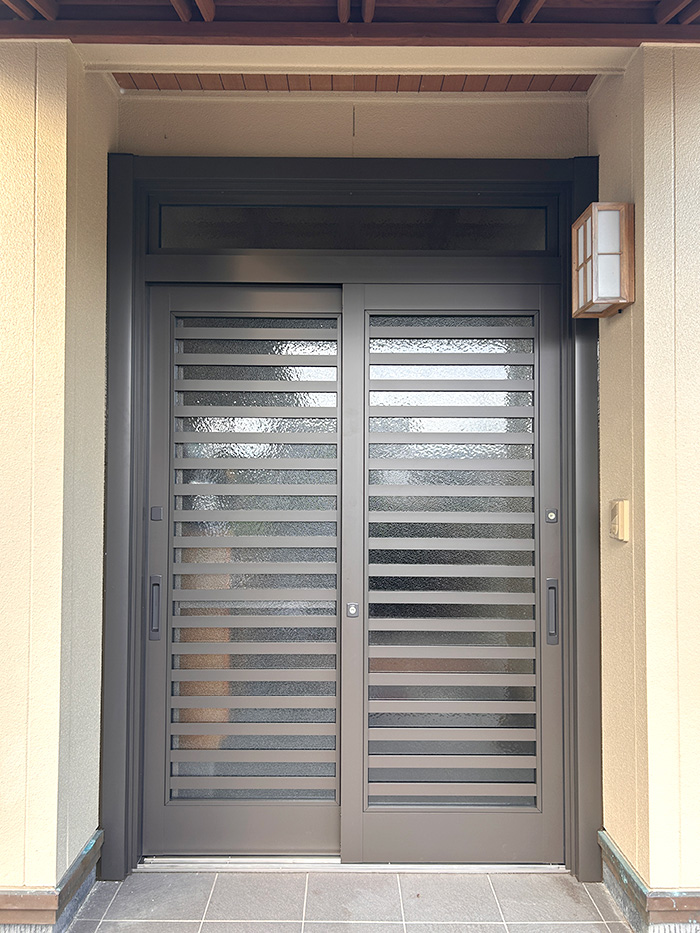 各務原市 K様邸-玄関ドアリフォーム施工後01