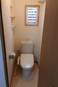 東大阪市 H様邸-トイレリフォーム施工前01