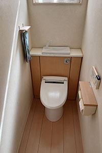 東大阪市 N様邸-トイレリフォーム施工前01