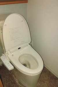 宝塚市 N様邸-トイレリフォーム施工前02