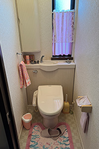 伊丹市 Y様邸-トイレリフォーム施工前01