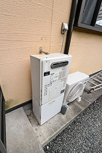 寝屋川市 K様邸-給湯器・エコキュート交換施工前02