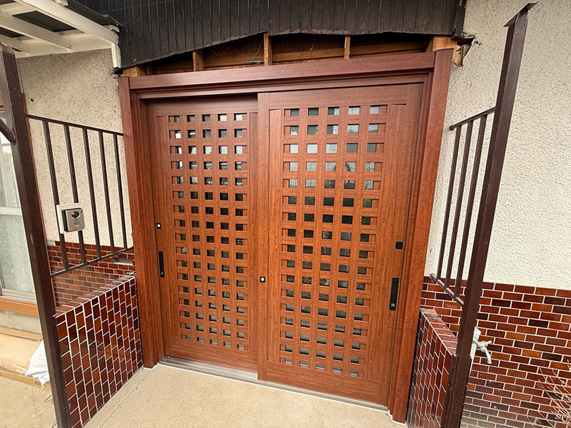 春日井市 N様邸-玄関ドアリフォーム施工後01