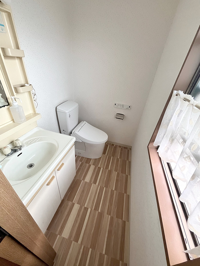 春日井市 T様邸-トイレリフォーム施工後02