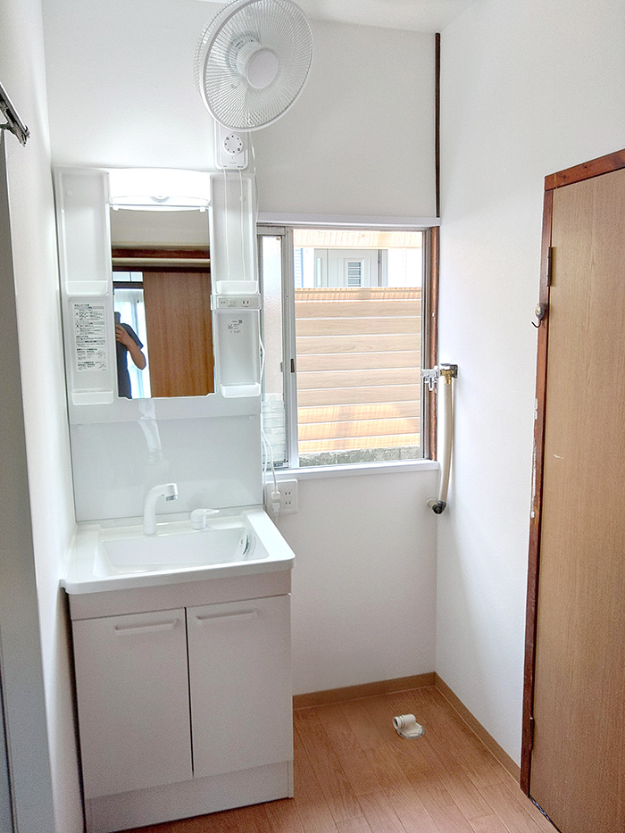 久留米市 N様邸-洗面リフォーム施工後01