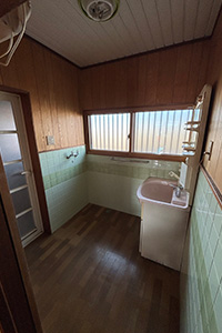 桑名市 K様邸-洗面リフォーム施工前02