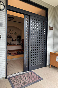 前橋市 A様邸-玄関ドアリフォーム施工前01