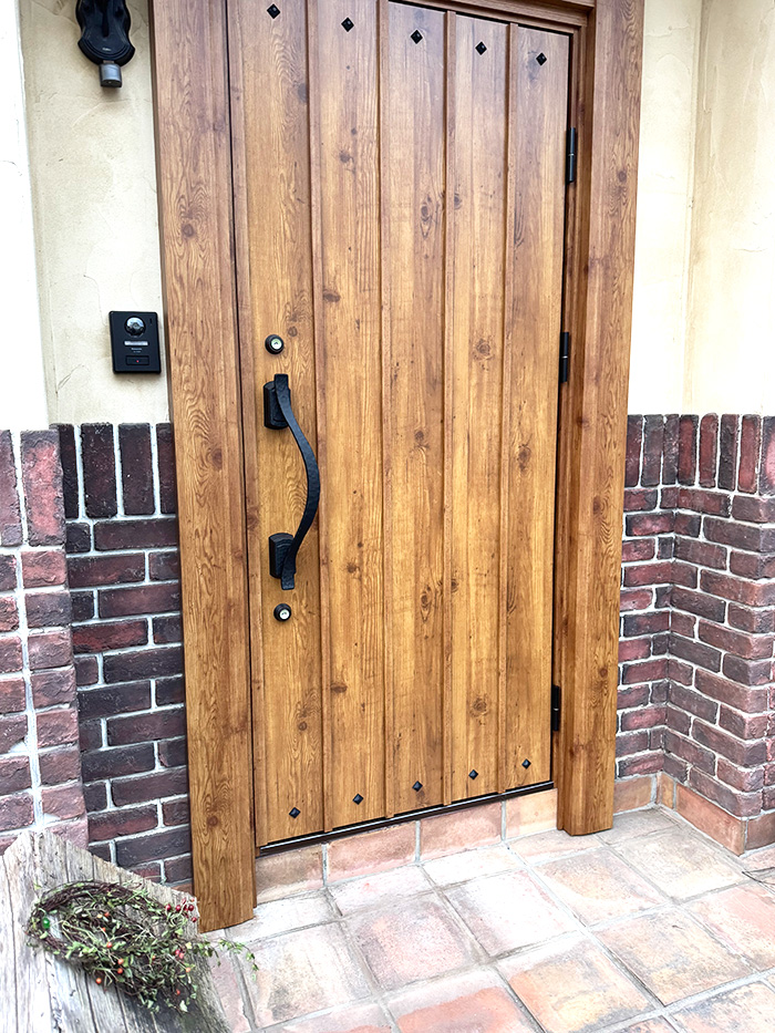 前橋市 K様邸-玄関ドアリフォーム施工後01