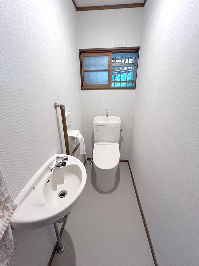 生駒市 K様邸-トイレリフォーム施工後01