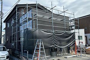 新潟市東区 A様邸-外壁・屋根リフォーム施工中07