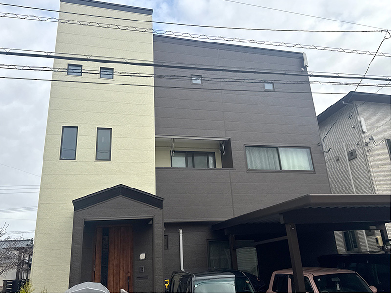 新潟市秋葉区 Y様邸-外壁・屋根リフォーム施工後01