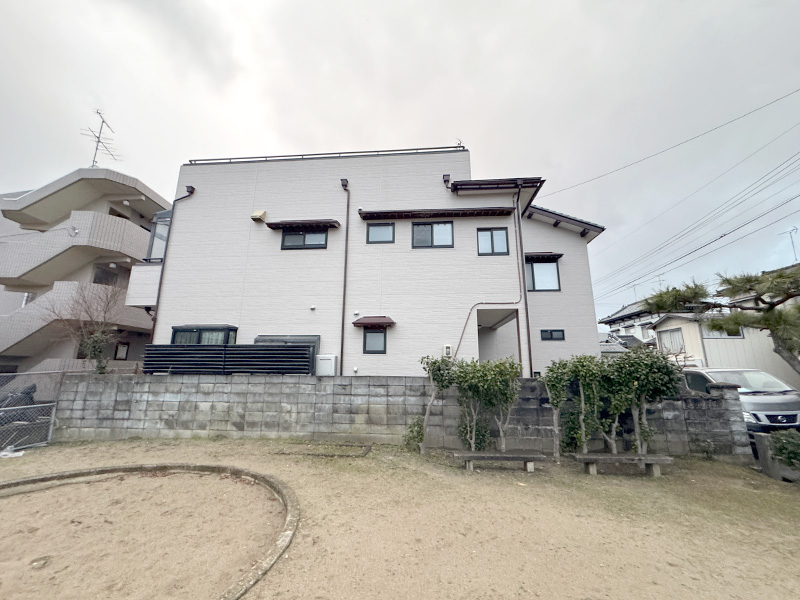 新潟市東区 S様邸-外壁・屋根リフォーム施工後01