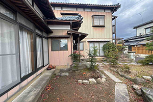 新潟市江南区 I様邸-外壁・屋根リフォーム施工前02
