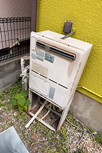西宮市 T様邸-戸建てフルリフォーム, 給湯器・エコキュート交換施工前04