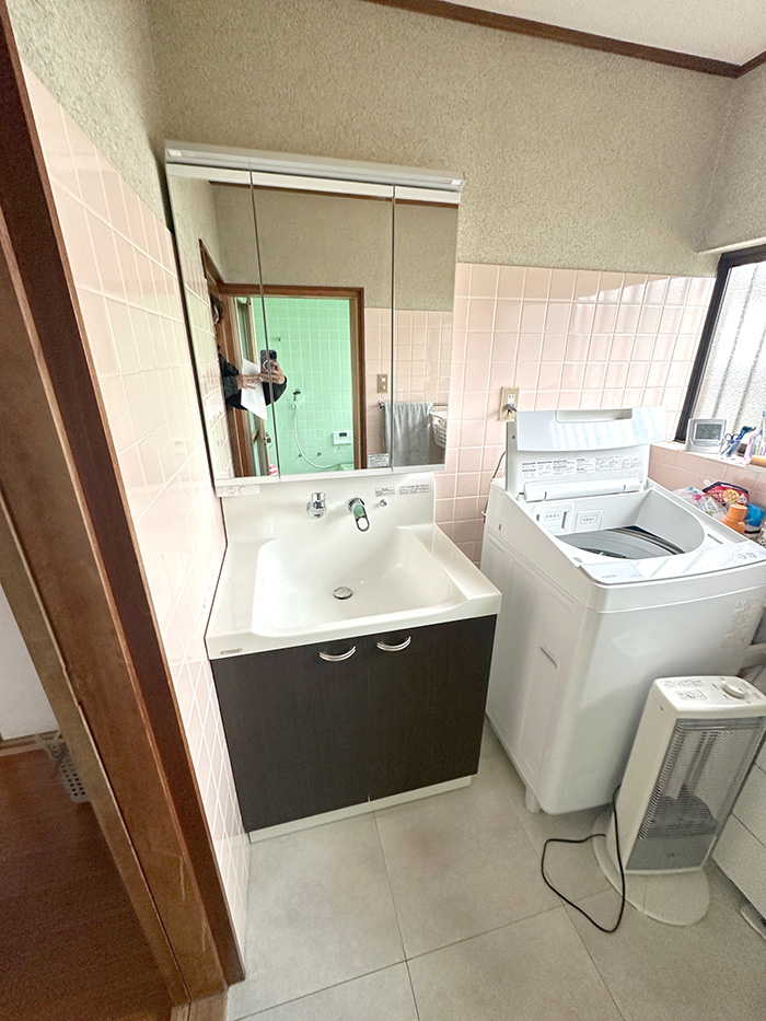 大垣市 S様邸-洗面リフォーム施工後01