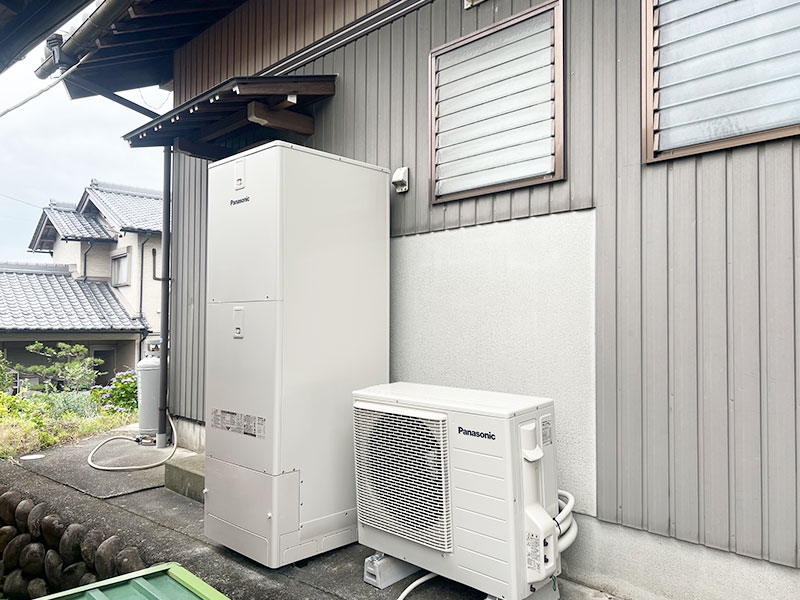 海津市 F様邸-給湯器・エコキュート交換施工後02