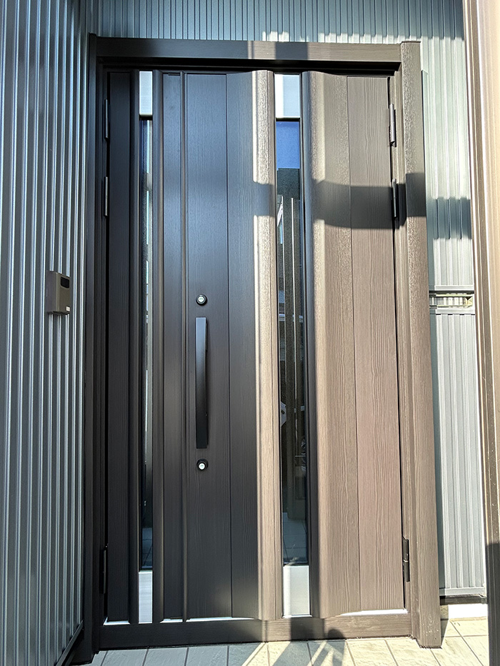 札幌市北区 M様邸-玄関ドアリフォーム施工後02