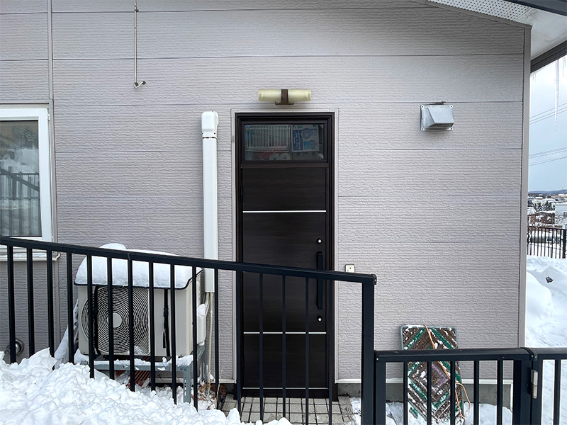 札幌市清田区 U様邸-玄関ドアリフォーム施工後02
