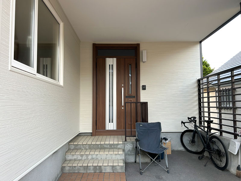 札幌市清田区 A様邸-玄関ドアリフォーム施工後05