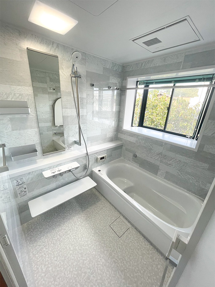 高松市 在来浴室からユニットバスへ交換し温かい浴室に