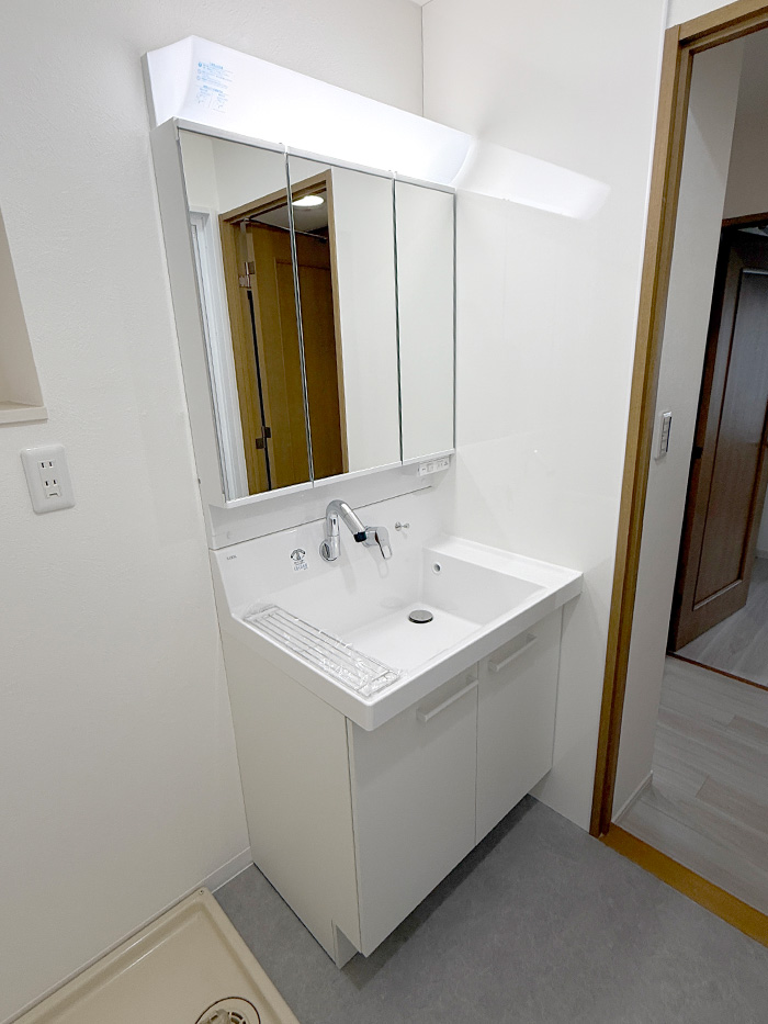 多摩市 K様邸-洗面リフォーム, マンションフルリフォーム施工後01