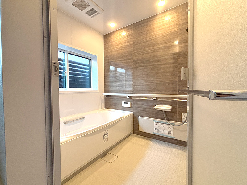 滑川市 I様邸-玄関ドアリフォーム施工後01