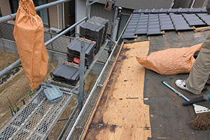 豊橋市 Y様邸-外壁・屋根リフォーム施工中04